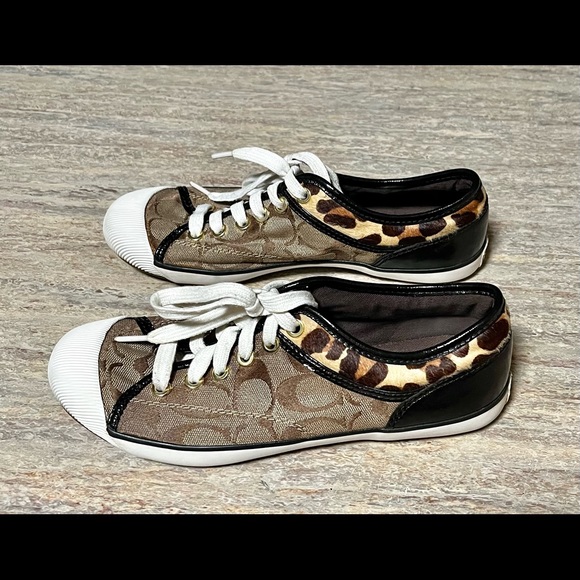 Coach Zorra sneakers with cheetah print on the back - Picture 3 of 16